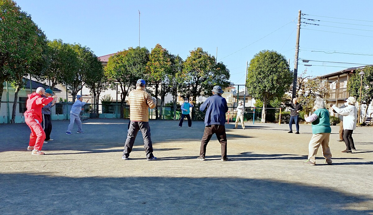 朝のひととき、体を動かし今日も元気で