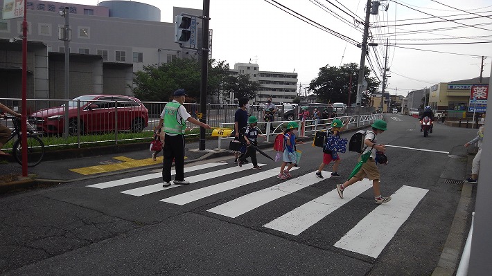 子どもの登下校見守り（大塚町内会）