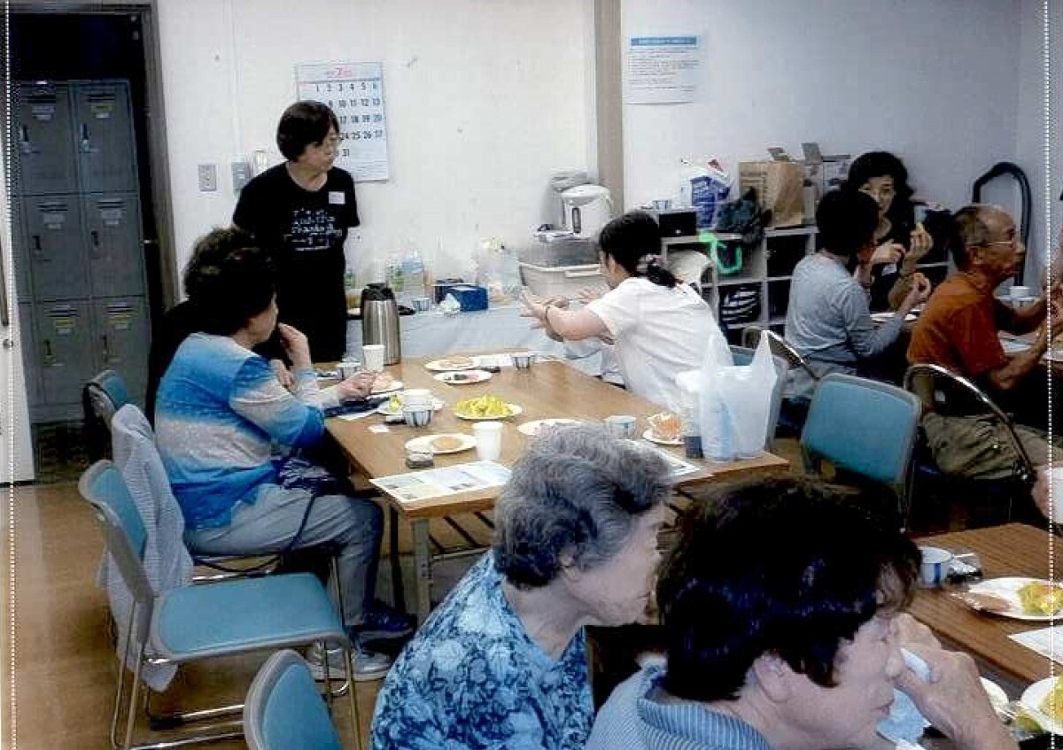 おしゃべり会「カフェはなぞの」